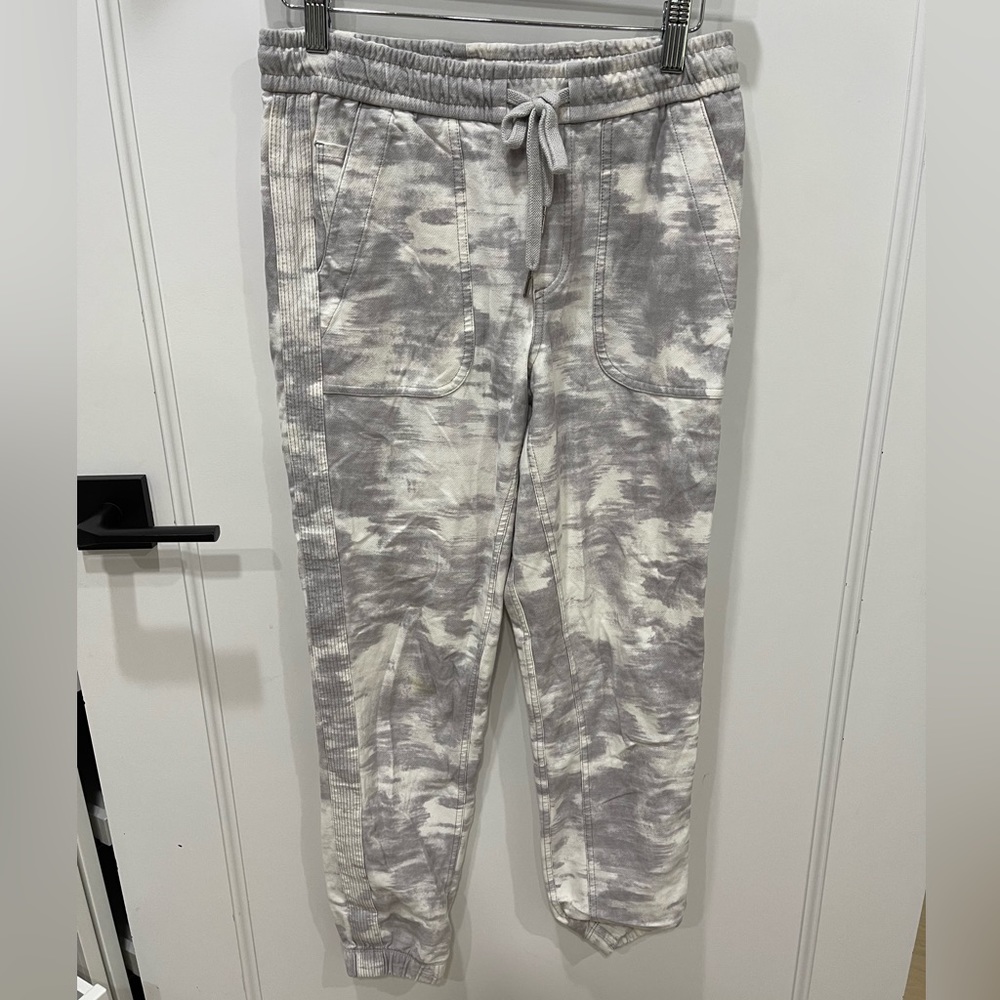 Athleta Farralon jogger pants, size 2
